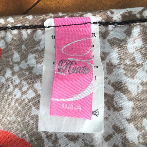 Short sleeved blouse - Picture 4 of 4